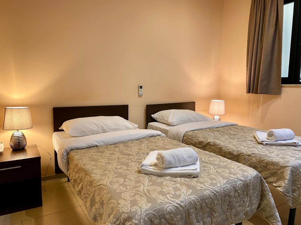 Malta Paradise Hotel Saint Julian's ภายนอก รูปภาพ