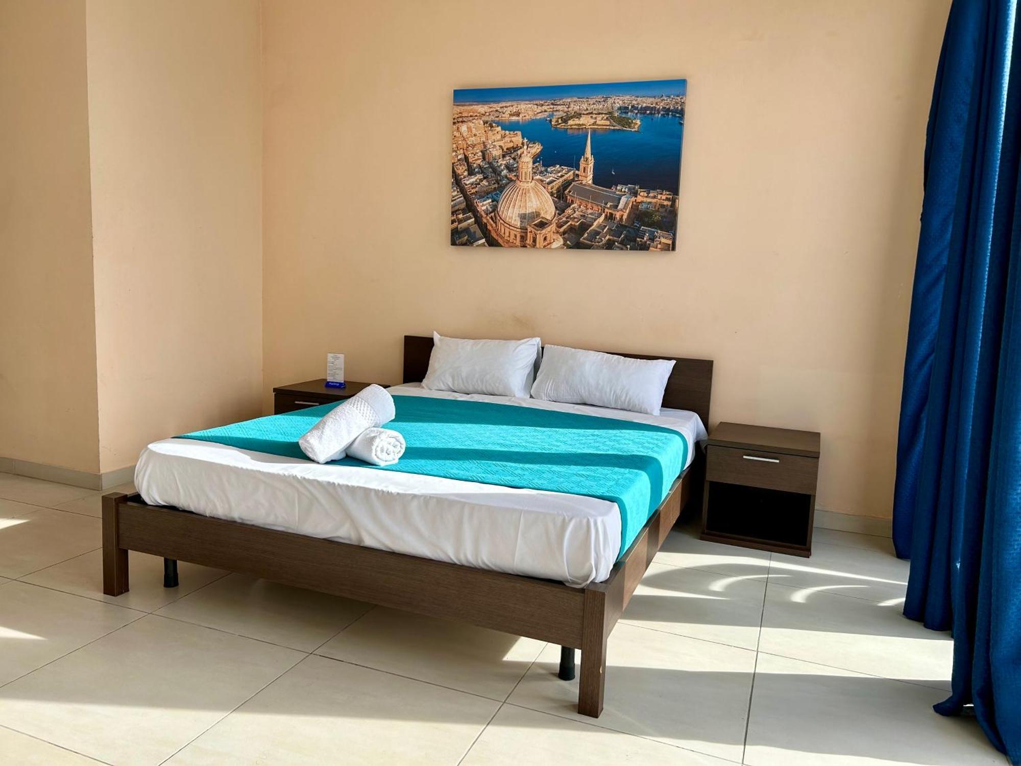 Malta Paradise Hotel Saint Julian's ภายนอก รูปภาพ